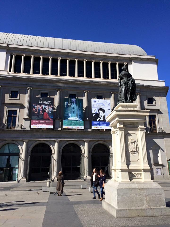 Última semana en Madrid 11 y 13 con #ElPúblico en el <a href="/Teatro_Real/">Teatro Real</a> y 14 en el Auditorio Nacional, gracias de corazón