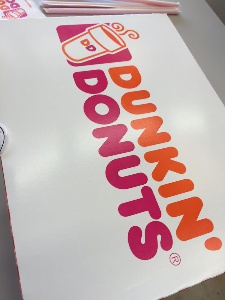 Riccamente's tweet photo. #Dunkin #Donuts #Luxembourg http://t.co/FdFQthZMEe