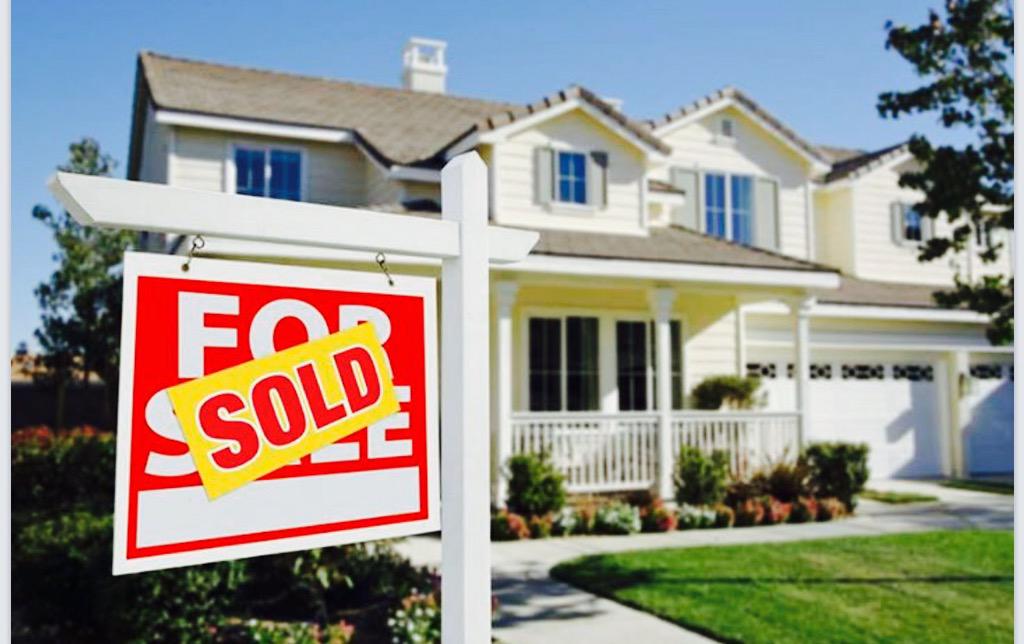 RedLabelRealty's tweet image. Under contract in only 5 days on my latest listing!