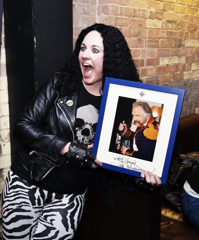StoopidWeazel's tweet photo. This is the most sensible photo of the evening. Love it. Thx newton photographic #RikMayall #RikCon2015 http://t.co/QwglbWlFeR