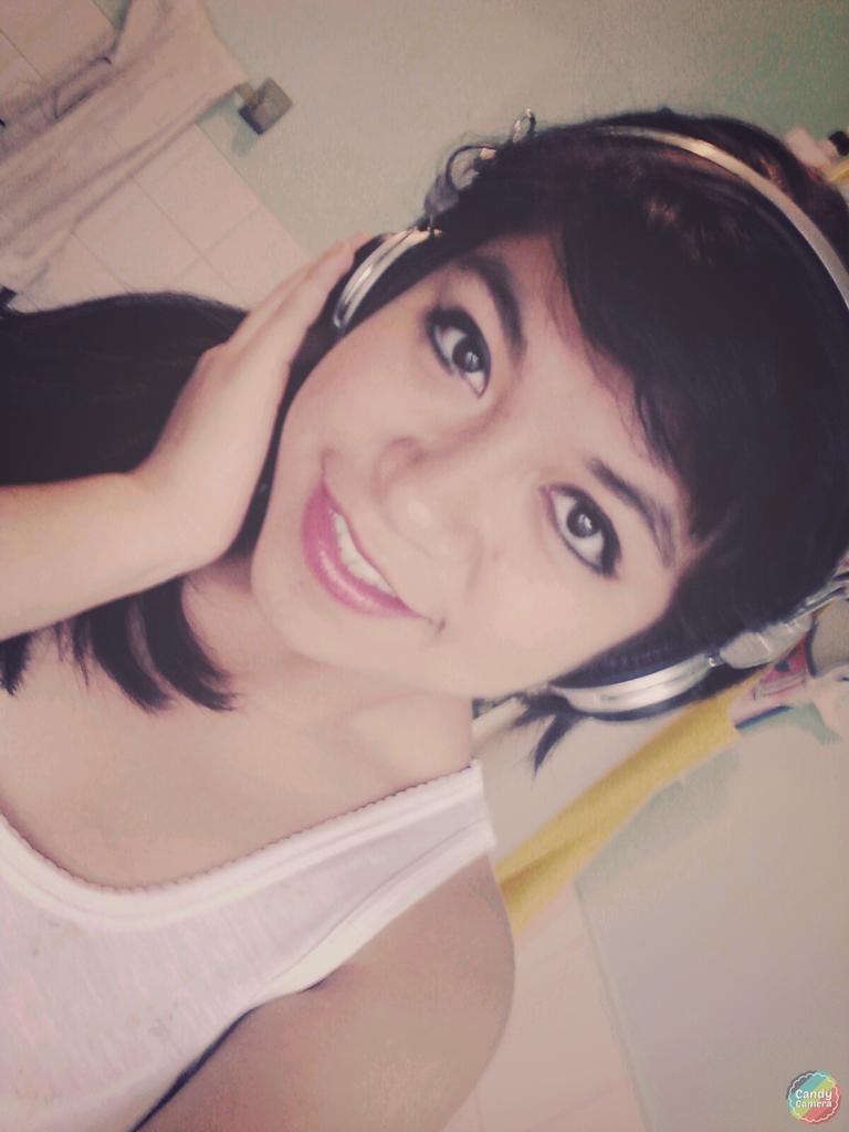 frontback111's tweet image. Happy day life is beautiful to enjoy it i love