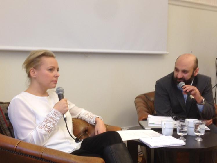 magnusandersson's tweet photo. Fantastisk intervju med @TinaKaikkonen och @ehsanologi på #jobthink http://t.co/pp53doF9OL