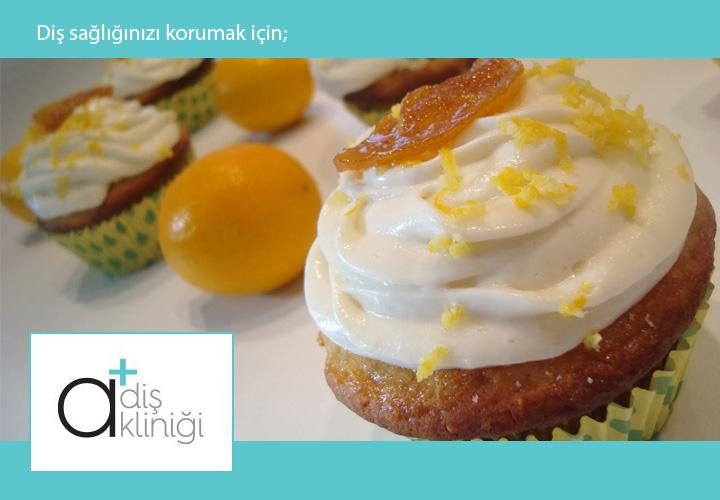 Şeker ve şeker içeriği yüksek olan besinleri fazla miktarda ve yemekten önce yemeyiniz.
#dişsağlığı #dişbakımı