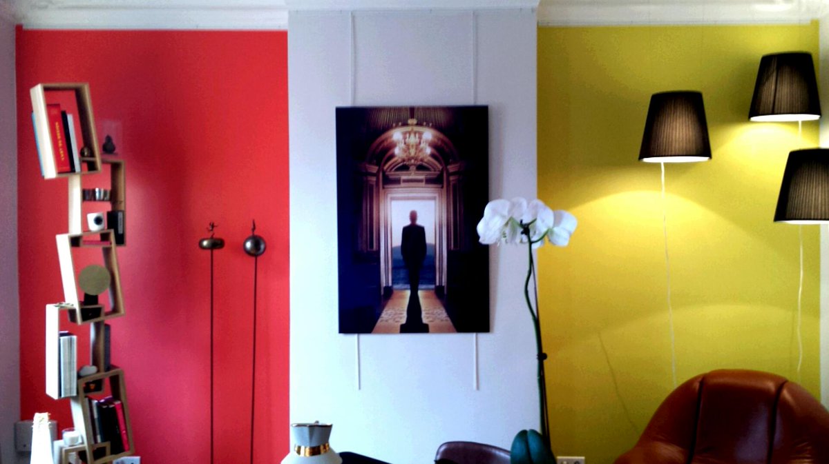 Jess_venancio's tweet photo. J'ai découvert la nouvelle déco de l'Appartement Ticolas et rencontrer Nicolas :) Ça vaut le détour ! #concepticolas http://t.co/nC2nvC0r7n