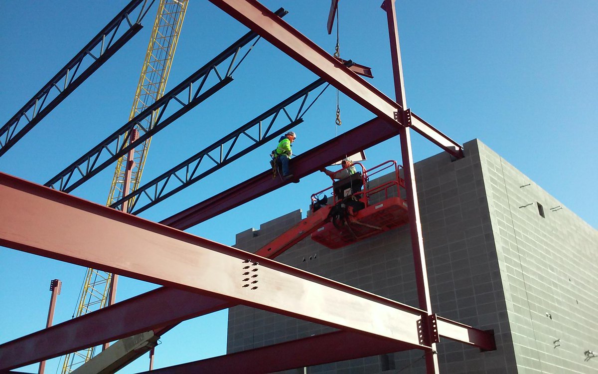 USErectors's tweet photo. Setting more iron and precast at Johnston High School http://t.co/y6E4adtBfg