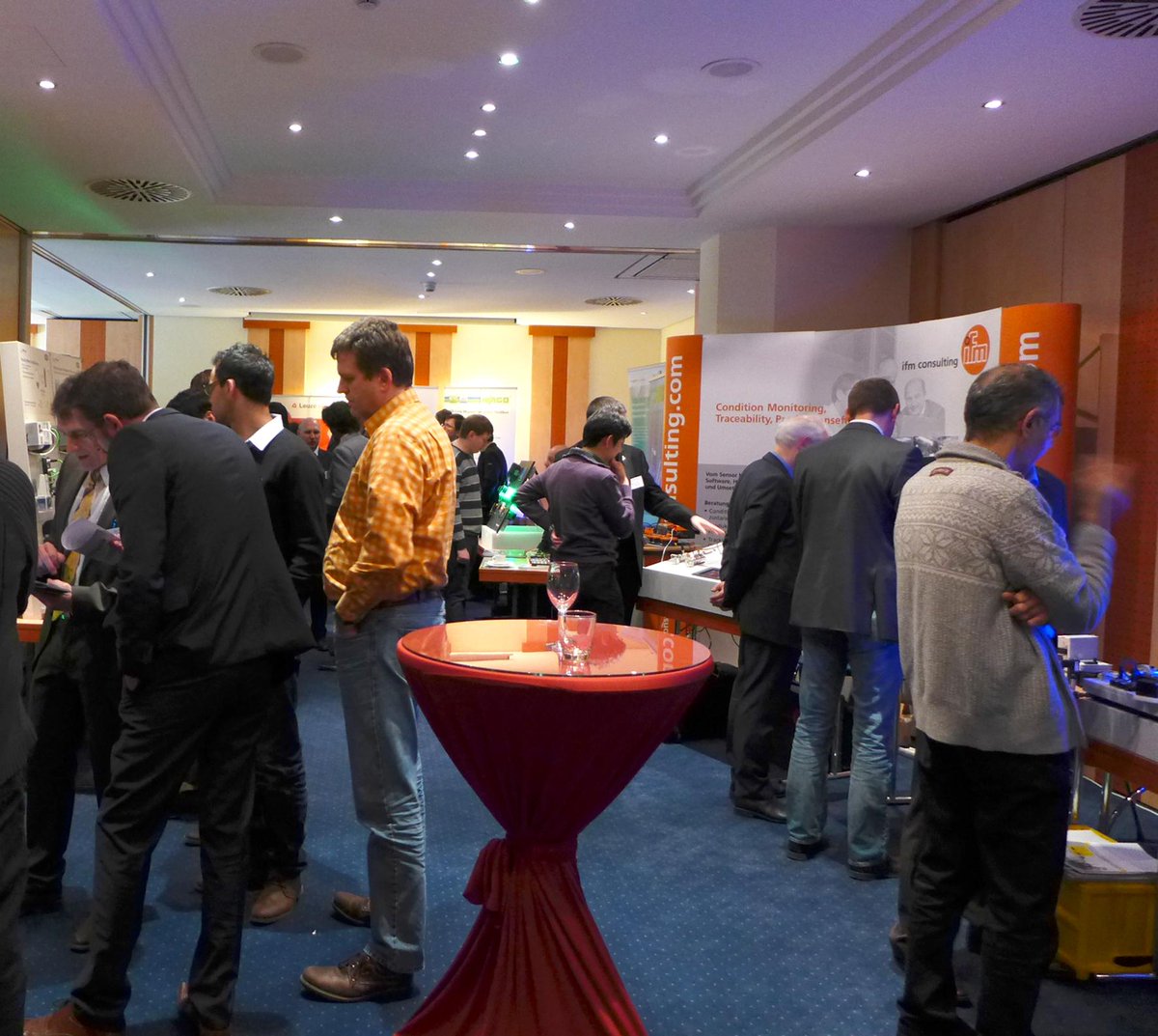 IO_Link's tweet image. First IO-Link User Workshop in 2015 took place in Stuttgart 5.3.2015. With 70 attendees the room was fully booked
