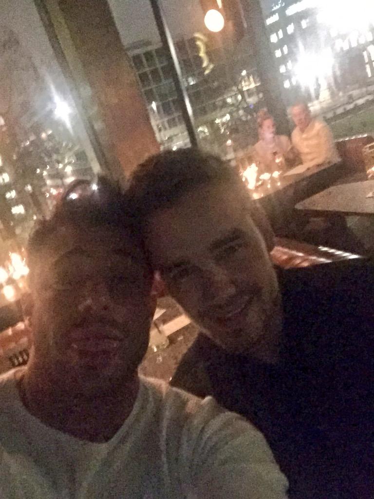 MrDuncanJames's tweet photo. Had the pleasure of meeting this dude last night @Real_Liam_Payne ! What a great guy nuff respect :) http://t.co/oWC15Q97Ke