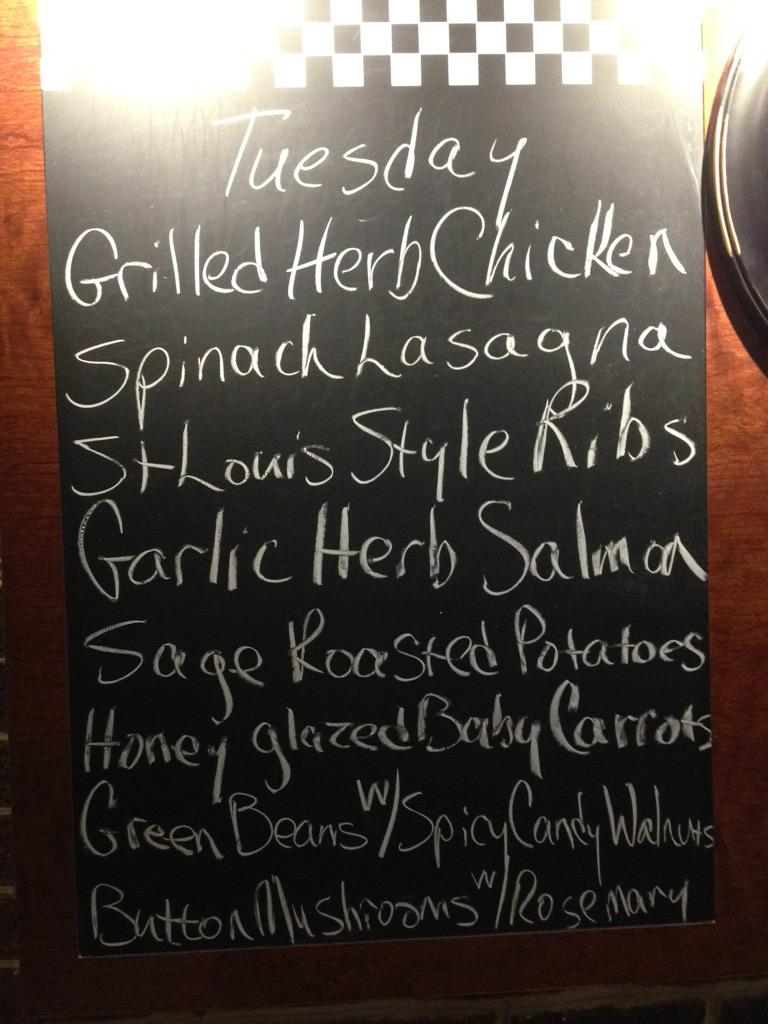 UT_SmokeyGrill's tweet photo. Student-athletes: Tuesday's menu! Build urself a balanced from 11-230pm & tweet us a pic! #fuelup #myfavfuel ๐ด๐๐๐๐๐ท๐๐ช http://t.co/2nBqZwj0BN