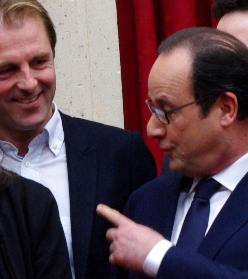ThibsDe's tweet photo. @Logins_EA et @AresAssociation parmi les choix du Président pour #LaFrancesengage http://t.co/StmAtgsMEl
