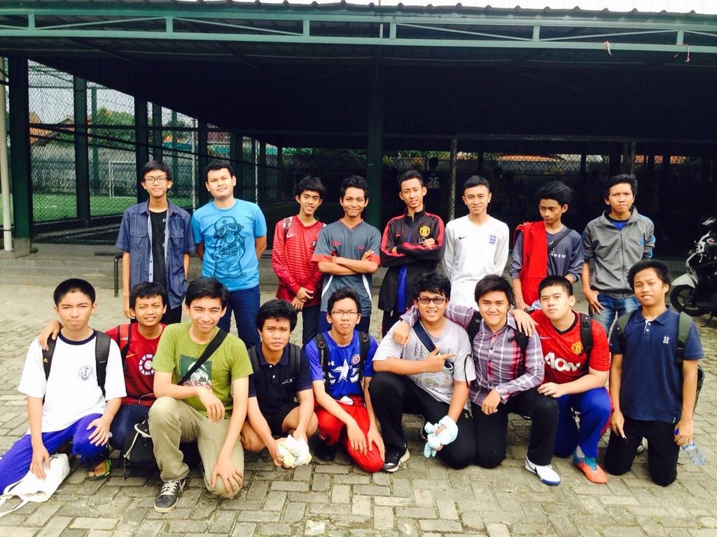 rohis28jakarta's tweet photo. Syukron untuk @Rohis97jkt sparing futsal telah berjalan lancar. Semoga Ukhuwah kita semakin erat dan terjaga, Aamiin. http://t.co/IUEsSQit38