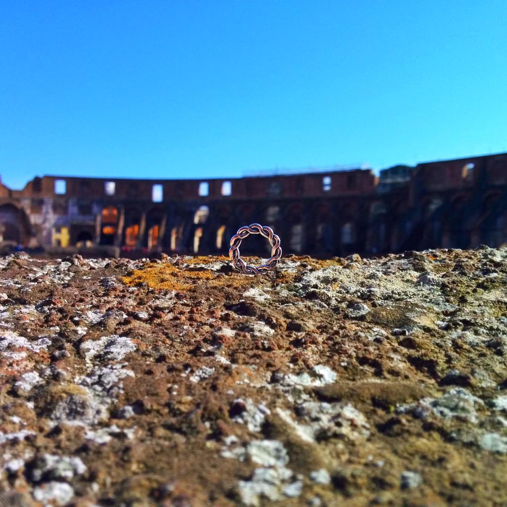 StylishCircle's tweet photo. StylishCircle goes to Rome! #stylishcircle #instacircle http://t.co/hf59V8a1rX