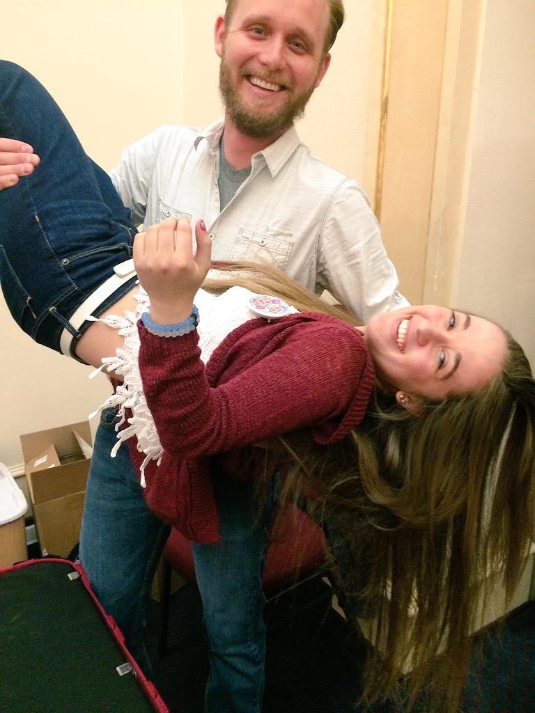 stephmariesings's tweet image. Special Thank You to @nathanrodes for making my 18th birthday even more unforgettable! #YourTheBest #SpringTourTour