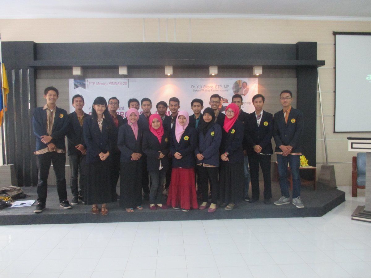 ini lhoo panitia A-INOVATION yang menyelenggarakan kegiatan "Pelatihan Penulisan dan Bedah Proposal PKM-GT"