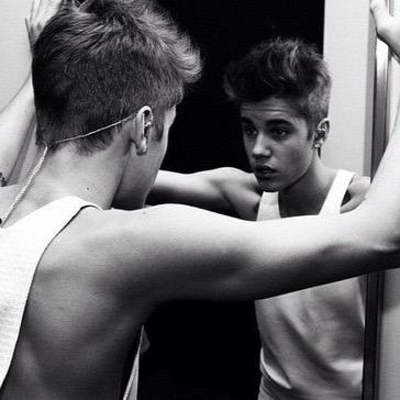 Hi I'm Justin. RT I'm new.