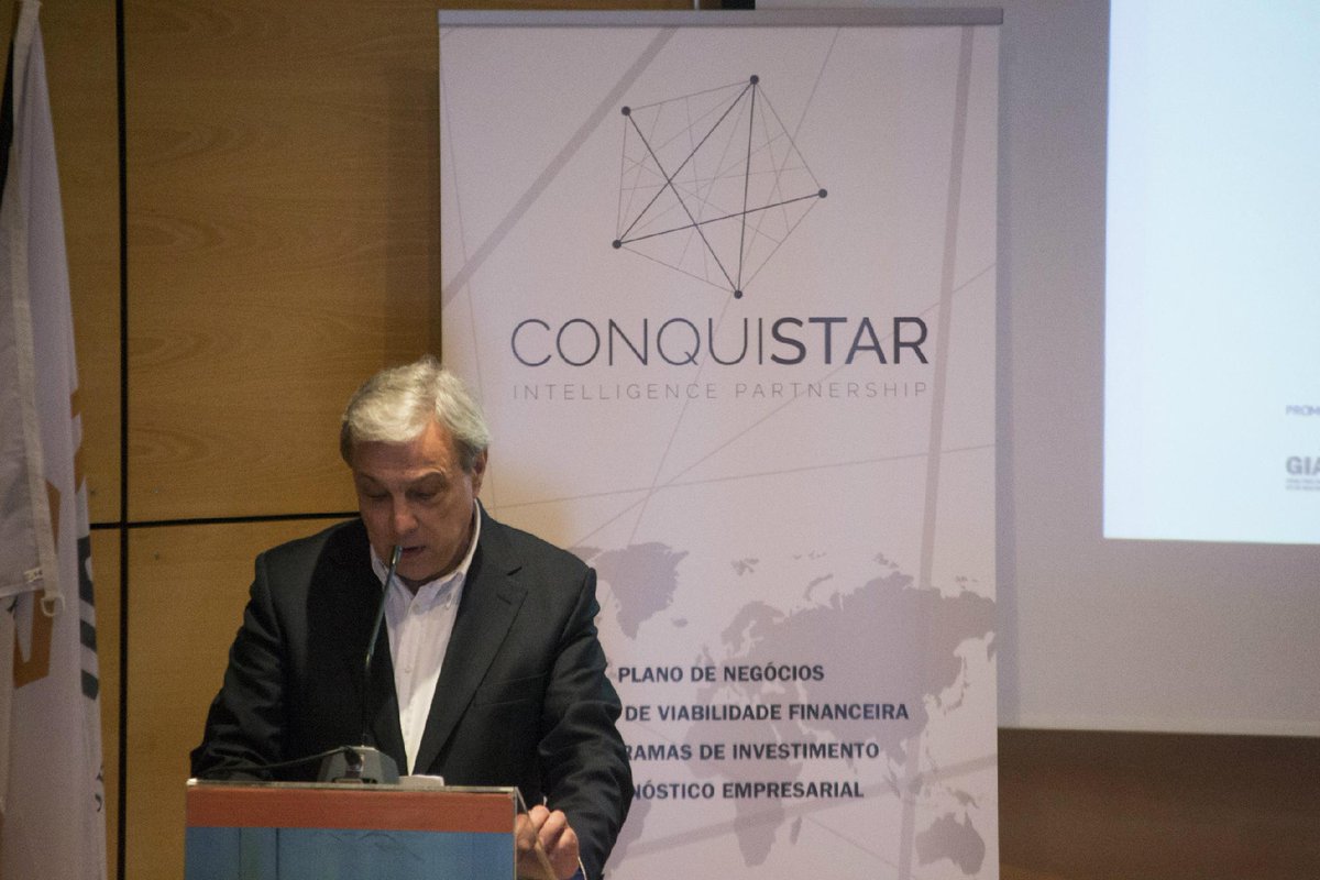 Conquistar2020's tweet photo. Eng. Vieria faz a abertura da sessão. #seminario #pt2020 #ipam #ipamaveiro http://t.co/PbijYtBwKu