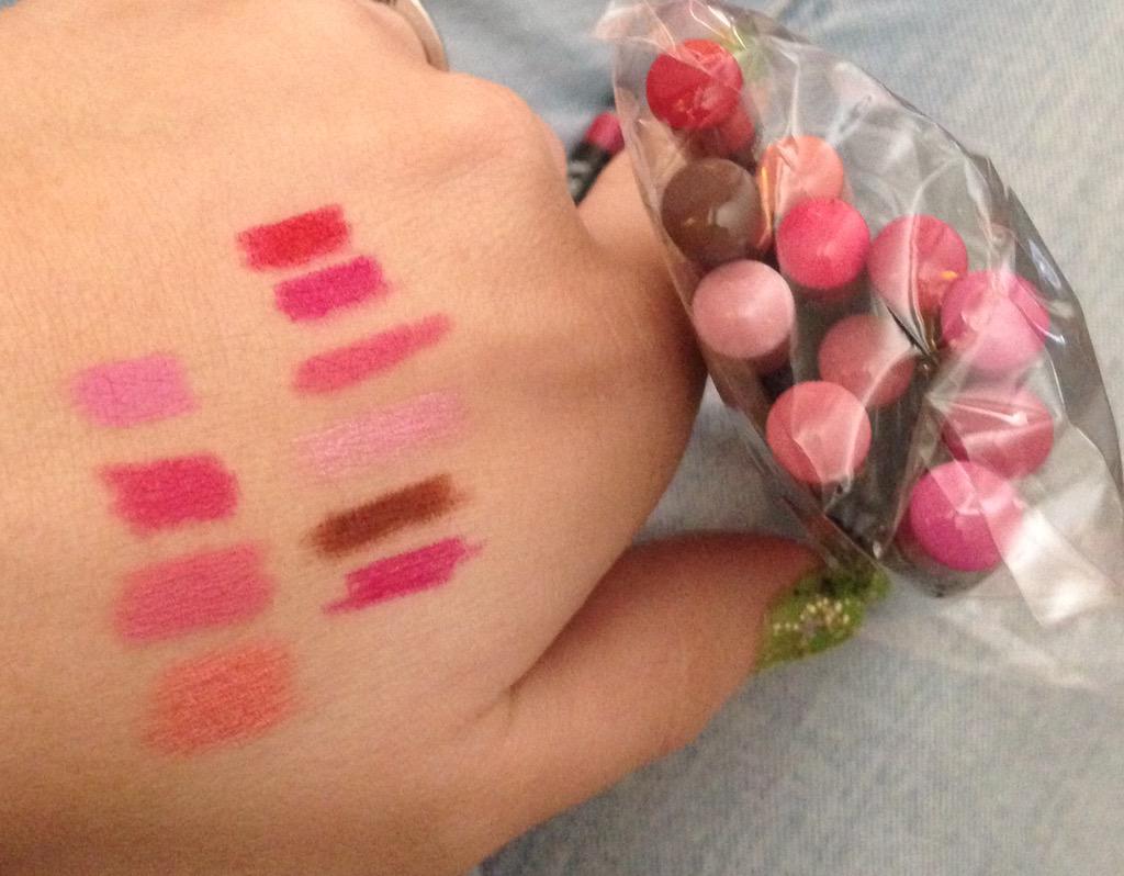 Mua1983's tweet image. New lip pencils from @NyxCosmetics has arrived, I'm in lip heaven 👄 #makeupartist #lipstick #beauty