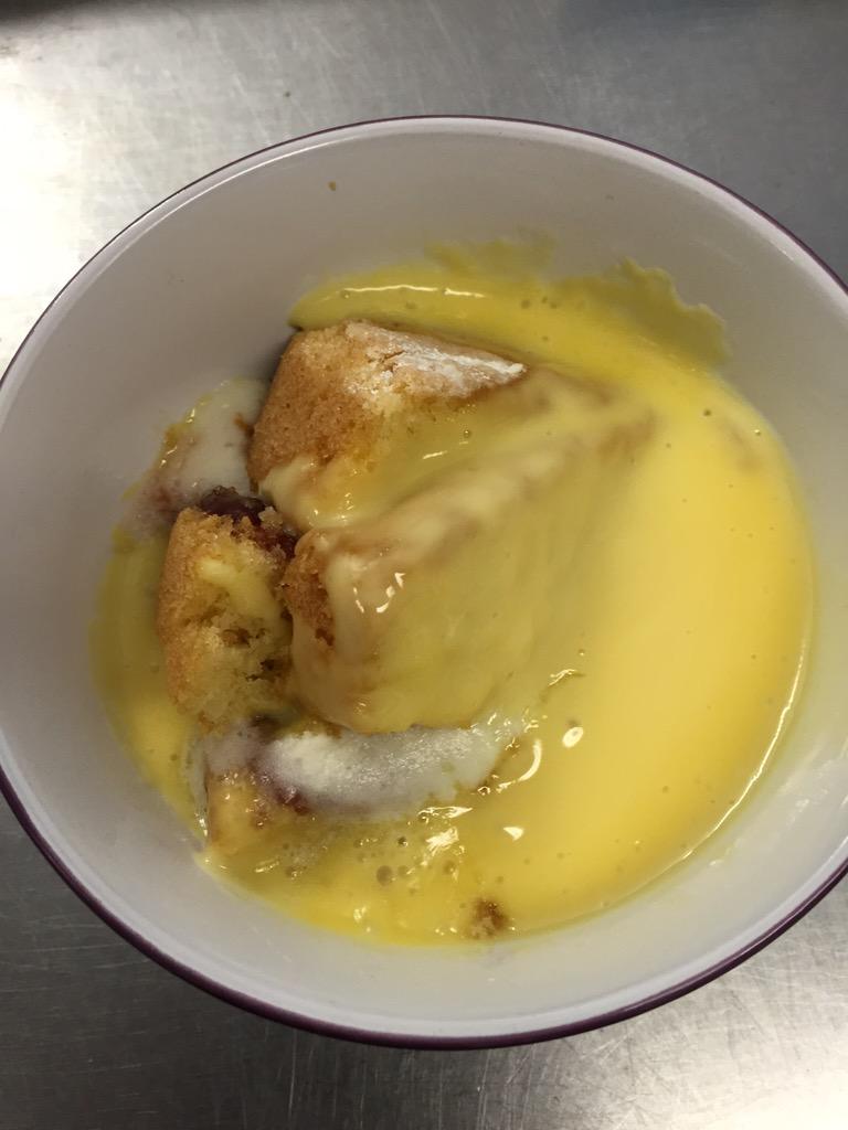 blkbarnbutchers's tweet image. It's our 3rd birthday today so we thought we would have some cake &amp;amp; custard !! 🎉 #3yearsin #qguild