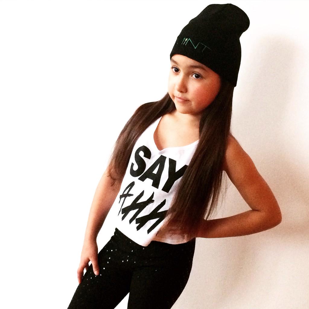 MINTdentistry's tweet photo. Behind the scenes of our #MintGear photo shoot! Kid sizes now available! (http://t.co/B9NnmfpsvX) #mintdentistry http://t.co/Z4ZVPWQR8m