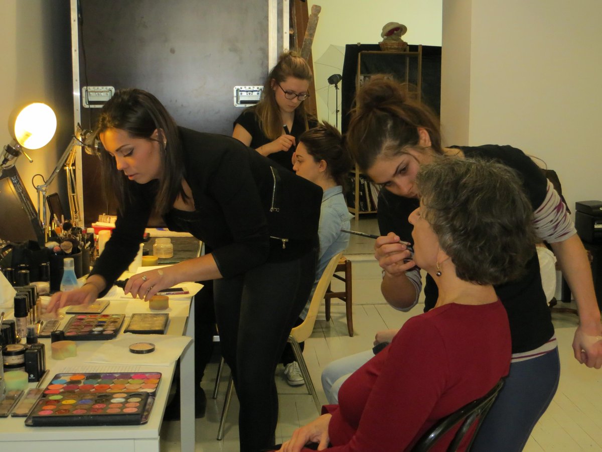 #Backstage au <a href="/studiolecarre/">studiolecarré</a> ! #Projetvenuslyon #shooting