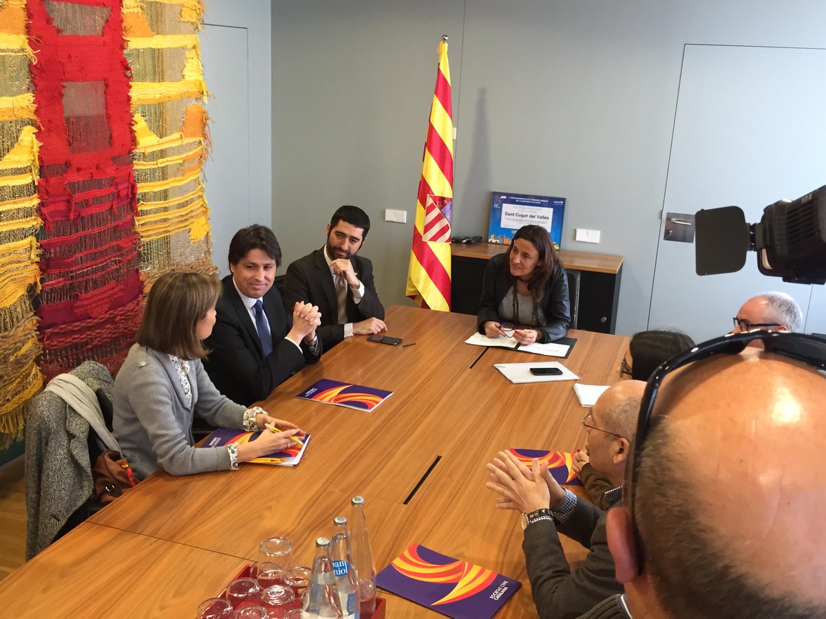 Societat Civil Catalana vol retirar les estelades de tots els municipis naciodigital.cat/sabadell/notic… <a href="/Societatcc/">Societat Civil Catalana</a>