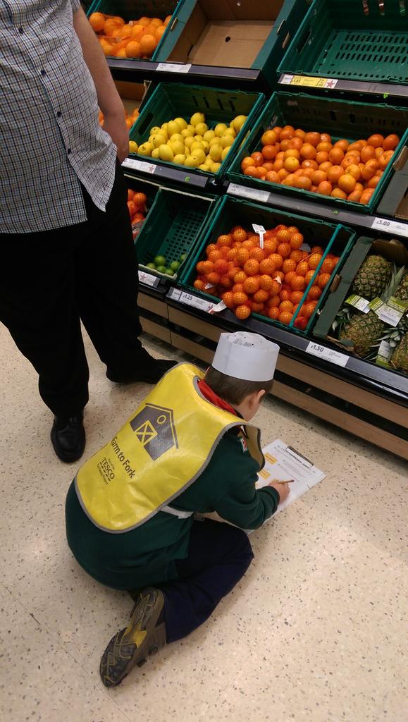 burgess_rhi's tweet photo. Great farm to fork with the cubs tonight #usingourscaleforgood http://t.co/TtZtdeK4U5