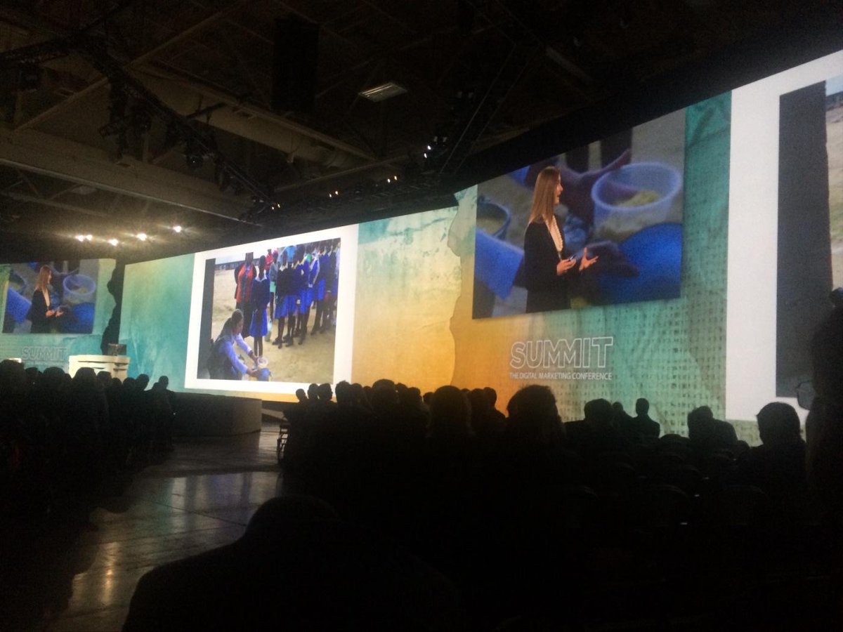 payamc's tweet photo. // at #AdobeSummit with amazing brands from #AKQA and other entrepreneurs #tweet2feed http://t.co/IwHefaORFv