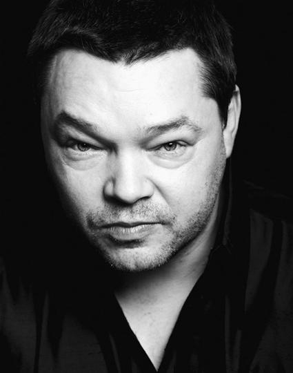 ANDY BECKWITH joins THE INFILTRATOR alongside Brian Cranston, shooting in London &amp; Florida. imdb.com/name/nm0065874…