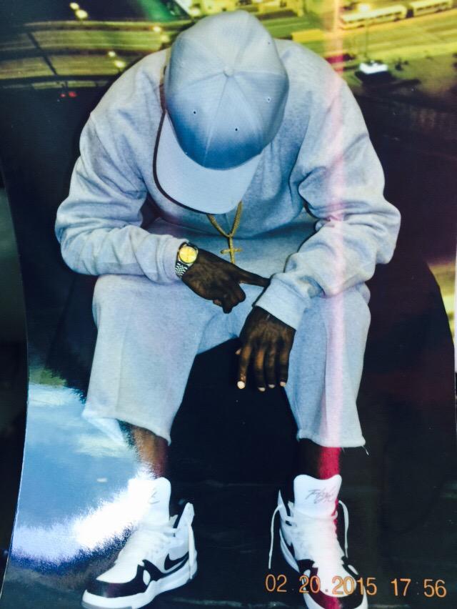 Team_Fella's tweet photo. I just be chilling.. Swagg still 💯 .. @fellaonyac @Team_Fella #I4MG #RN4L http://t.co/SMAhcNsmsX