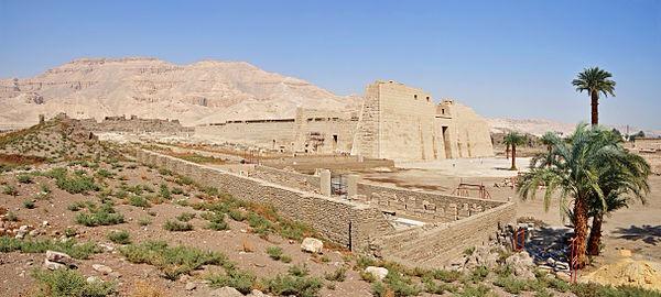 IIIRameses's tweet photo. Created one of the best known temples with artistic &amp; architectural importance #nobigdeal #egyptsfinest http://t.co/VQ0gNNm4M5