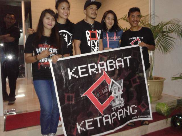 Salam dari Tantri, Cella dan Chua utk Dirgahayu Kota Ketapang. Tetaplah menjadi kota yang Aman &amp; Nyaman #KETAPANG597