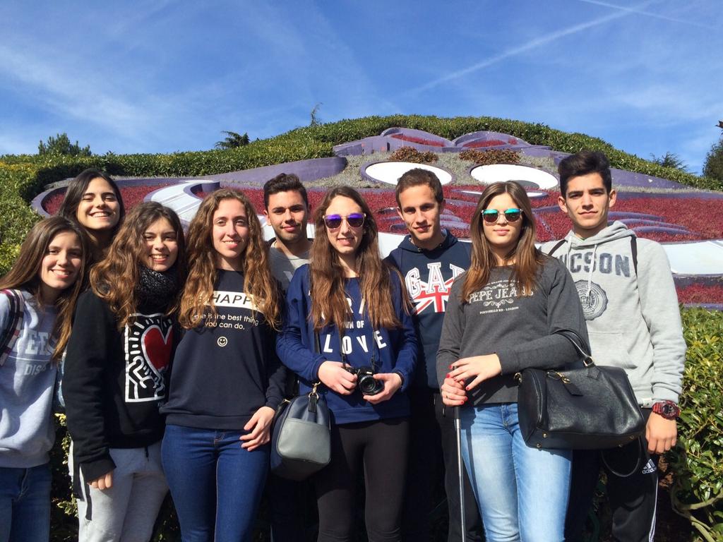 IreneBallester2's tweet photo. “@paularobledano9: "Siempre nos quedará París"💕 http://t.co/XuUJxz1KlR” volveremos😍