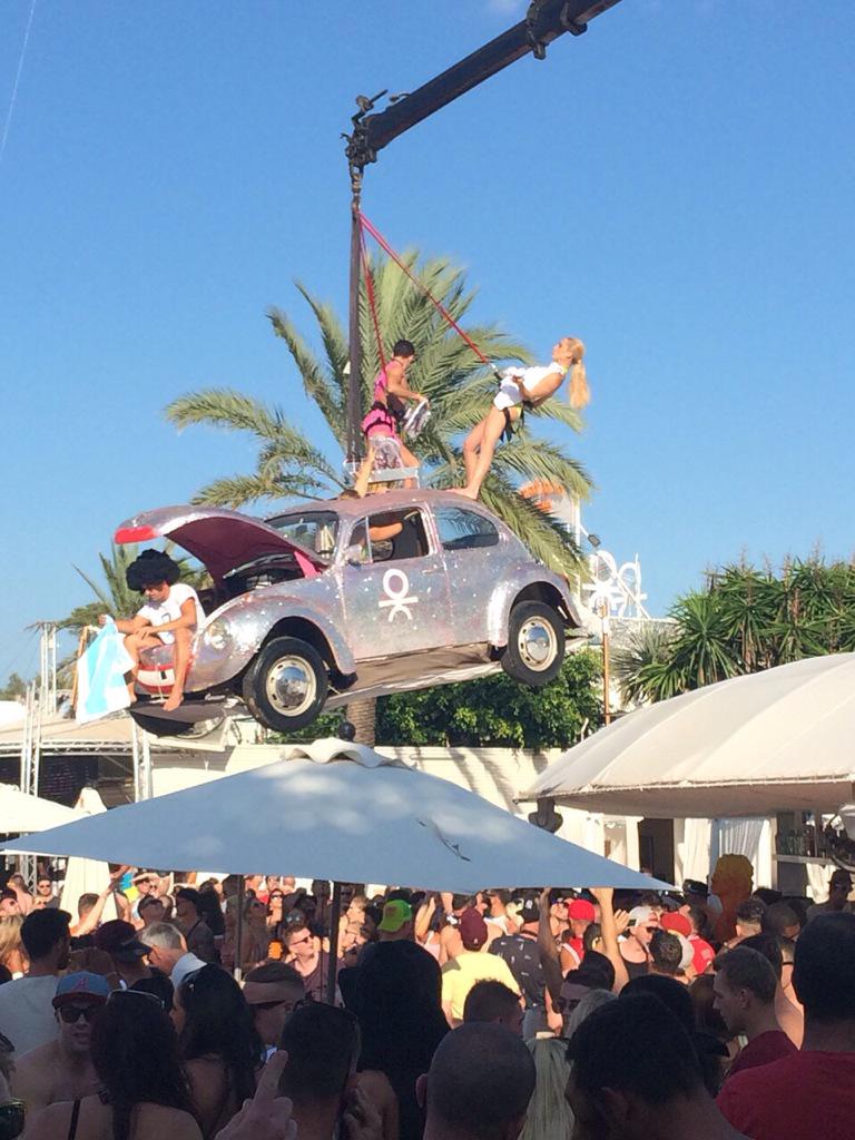 iamSkiva's tweet image. Book your @OceanBeachIbiza experience through me or @tmtibiza ! No extra fees &amp;amp; I'll throw in some free champagne!