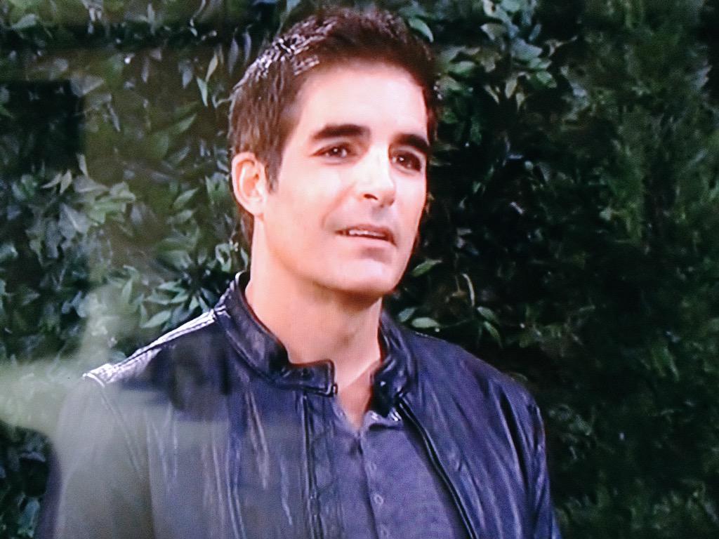 Forever_SAFE's tweet photo. This is the Rafe we want to see! #Days #WeNeedMoreRafe #WeNeedMoreREALRafe @DenaHigley @tvjoshgriffith http://t.co/2T1bZHbMFC