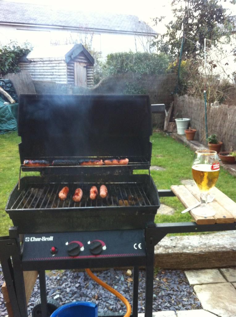 1st bbq  of the year, bit cold, but smells like summer