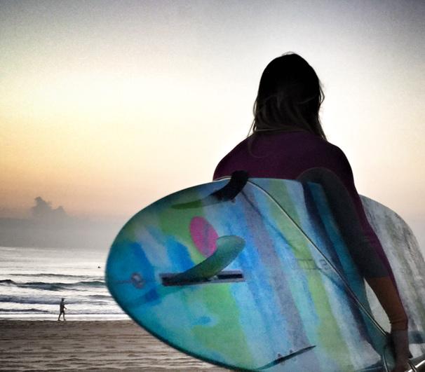 grahamgk's tweet photo. A truly stunning start to the day. Only ever so slightly dented by the reality that I'm now in the office.#manlybeach http://t.co/T0ioD2yX0X