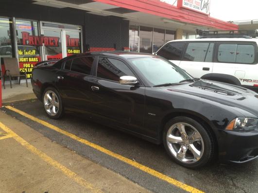 PrivacyTint's tweet image. Charger