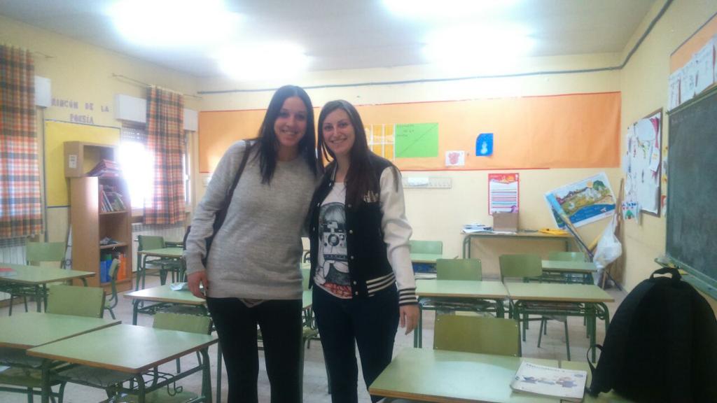 IDRAInfo's tweet image. Las #monitoras Encarni y Nara del #colegio Jesús Varela han sido felicitadas desde la dirección por su buen trabajo