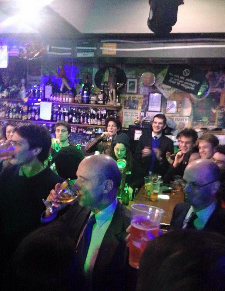 SicolasNdez's tweet photo. Fera-t-il mieux qu'à l'Essec ? #JuppeHEC http://t.co/Cx9F9uA1d5