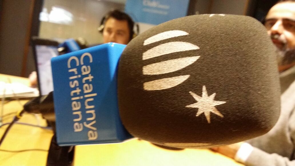 guillemclapes's tweet photo. A la tertúlia de @radioestel full de ruta i mantega amb @MiquelFernandez @joanmorellc @CarmendeRivera @IgnasiMiranda http://t.co/WFyt46ubIs