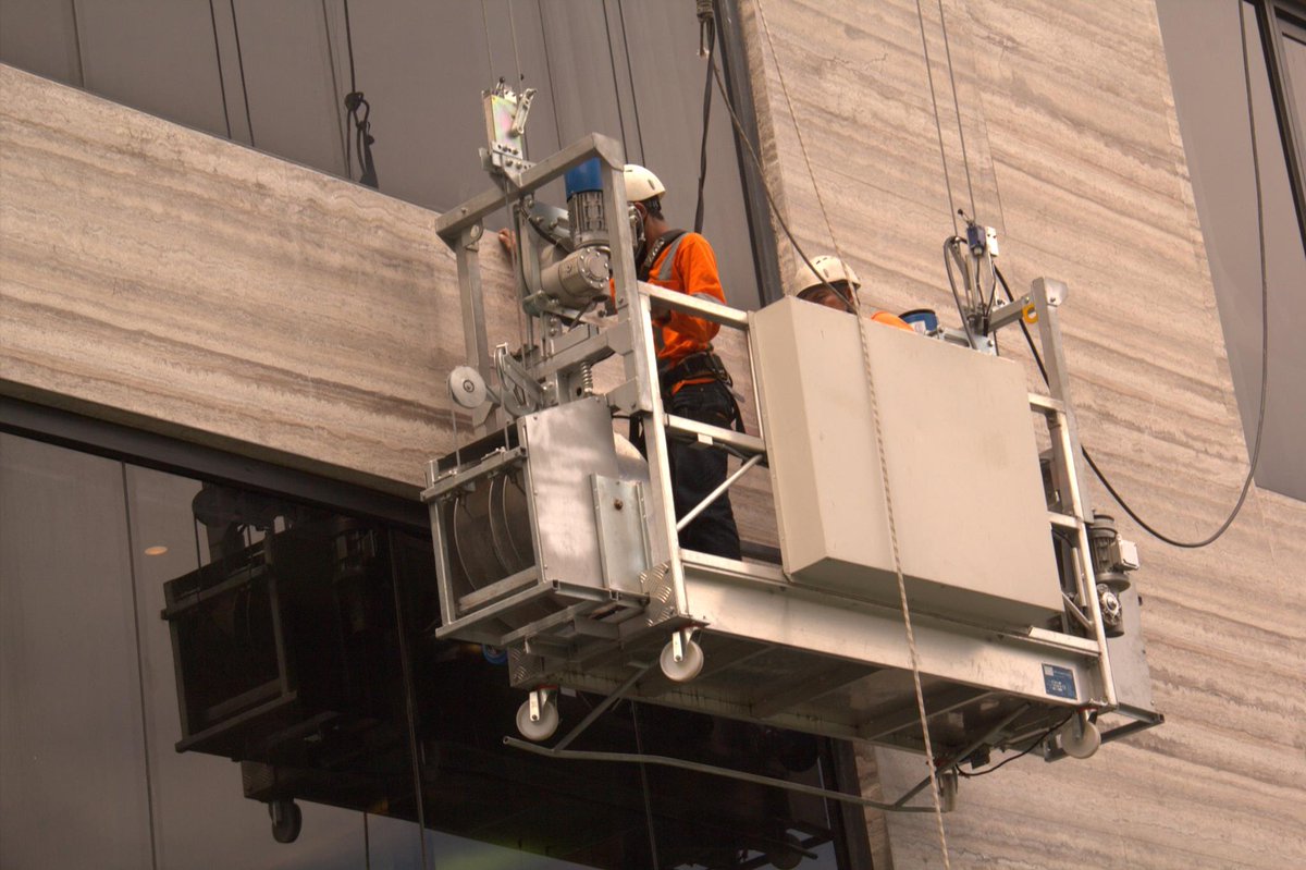 FBAGomyl's tweet photo. This building is 280m high and the powered platform has been designed and manufactured by FBA Gomyl GmbH + Monorail. http://t.co/5tukjnxgYw