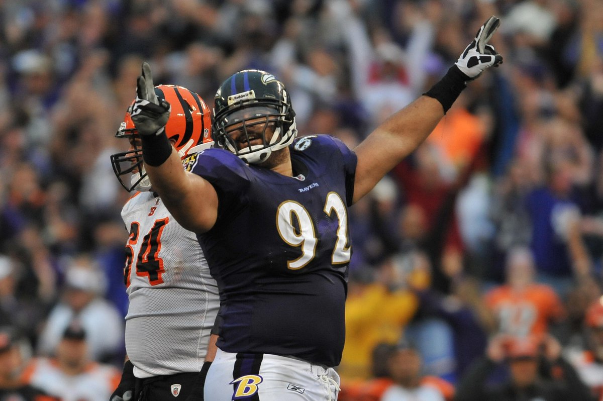 BleacherReport's tweet photo. The Ravens announce that they have traded Haloti Ngata to the Detroit Lions http://t.co/Sq5KwCZXIO