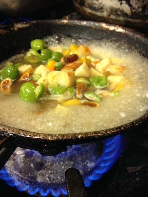 chefsarahl's tweet photo. The beginnings of a dine around Seattle chicken tangine http://t.co/UAtT8qEppK