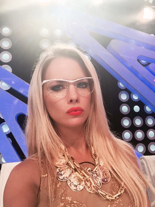 #selfie en @BenditaOk! Enojada por que perdí! ??? ? @infiniteyewear! http://t.co/IkSdtfN2hg