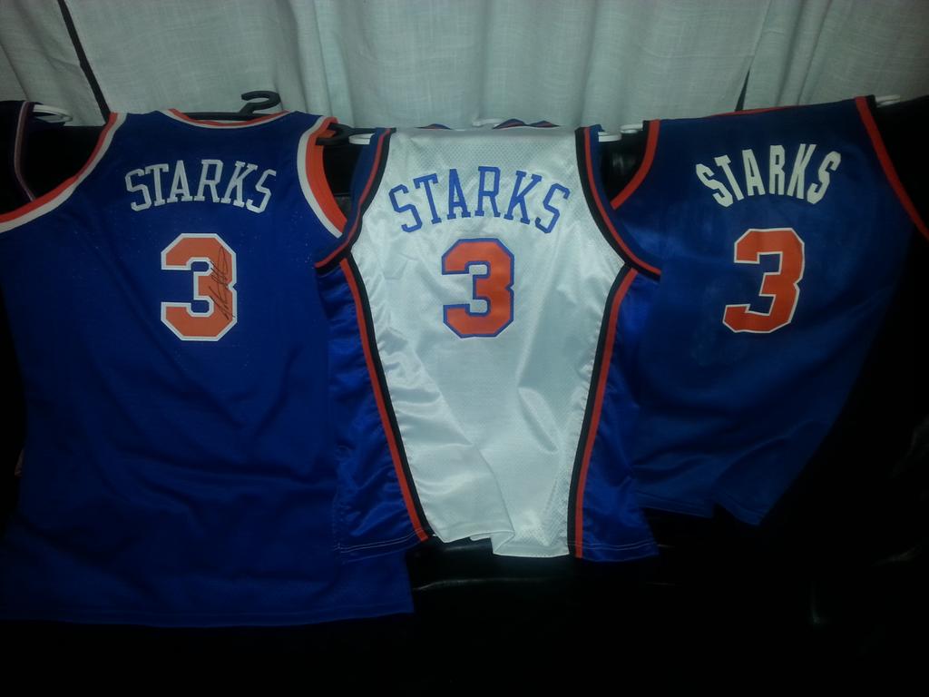 <a href="/StarksTheDunk/">John Starks</a> Going through my Starks collection. Favorite, signed Knicks jersey from <a href="/JS_Foundation3/">JohnStarksFoundation</a>.