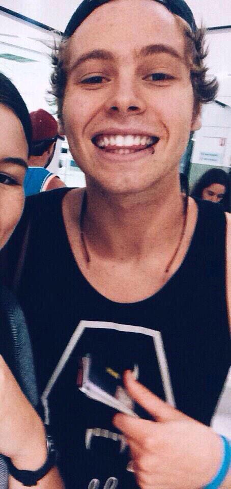 isaac (@bxbybcy) on Twitter photo 