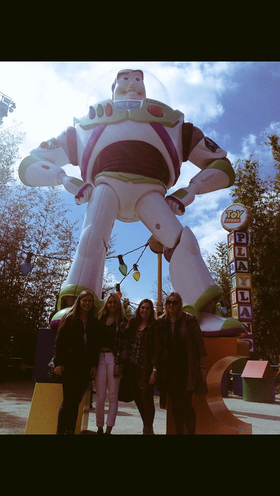 Throwback to when the Ghent Four took on Disneyland 💚 #cuimhnícinn