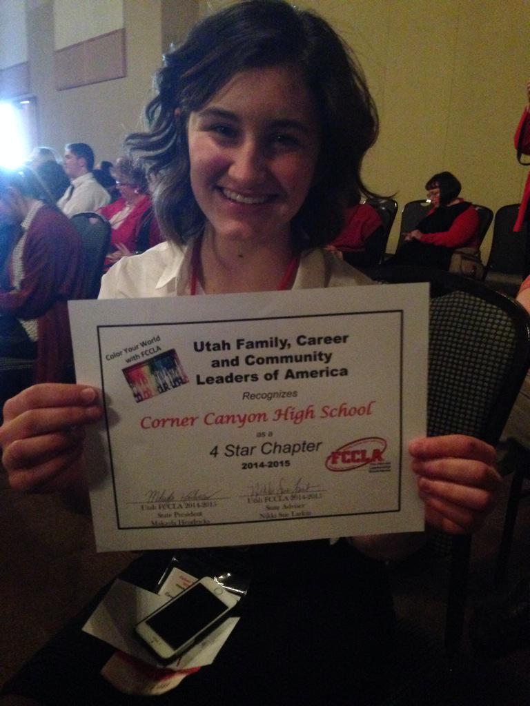 grinderfacs's tweet photo. FCCLA Prez Emily Paskett receiving award for being a "4 Star Chapter" @janetcte @CCChargers @CornerCanyonCTE http://t.co/rSyaUhwb8a