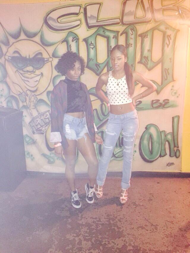 yumyumeg's tweet photo. "@Honeyy_Tayy: #RWTX ๐ฅ๐ฅ http://t.co/t3YEeZyUg3"Y'all fucking it up