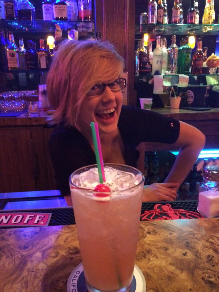 CorkLounge's tweet photo. Hey guys come hang out with us here at the cork lounge where the bartenders are friendly and the drinks are awesome http://t.co/zGQNDyWMue