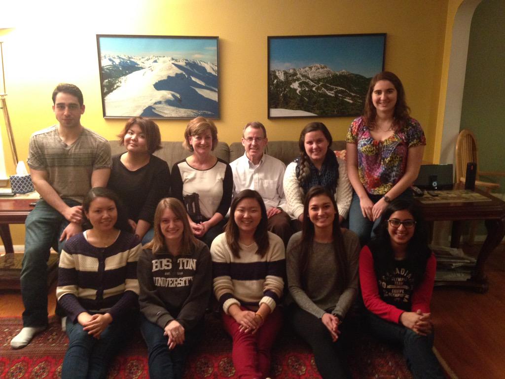 MsRuthYe's tweet photo. #ASBdinner with the Lawson family #buasb #phillyphoodcoma #PhillyfuntimesASB http://t.co/q8mh28jo6I